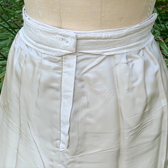 Angela Mark Cream Raw Silk Jacket & Matching Pants - Picture 14 of 16